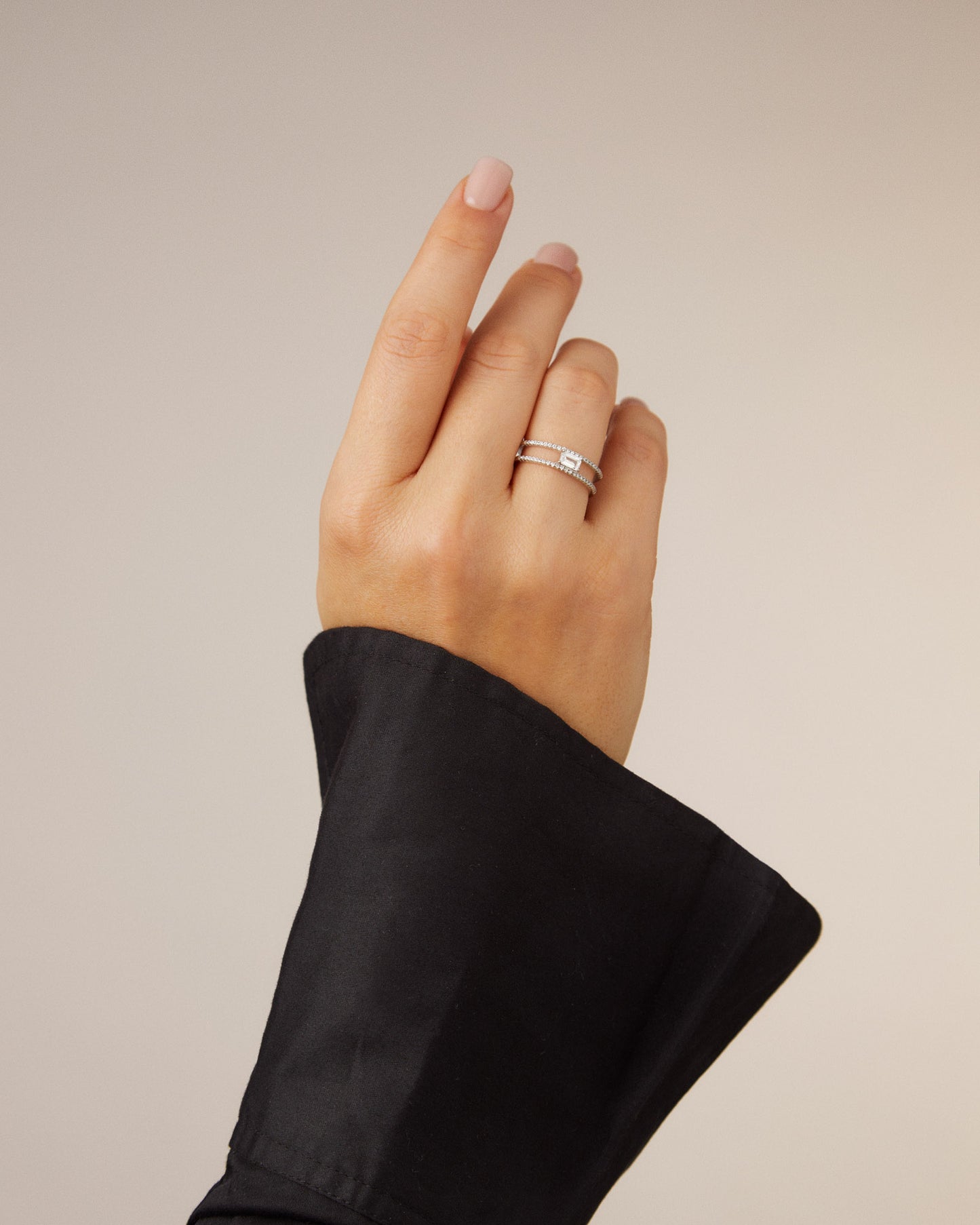 Krystal Ring med firkantet Ædelsten